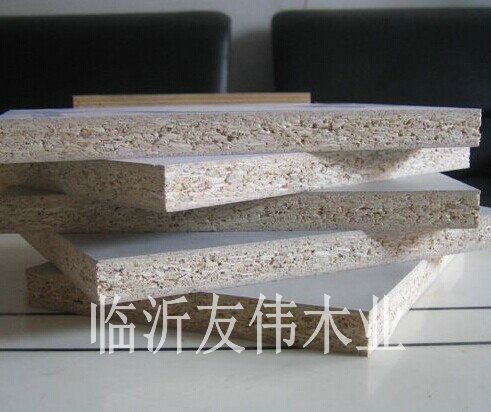 膠合板滑？滑？滑？